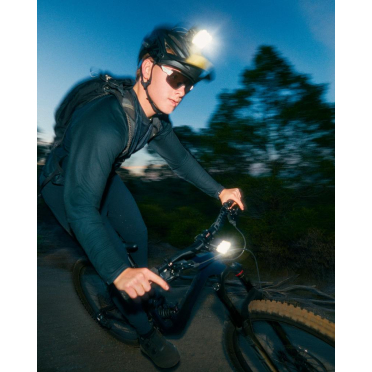 Front lighting kit for bicycle helmet Knog Blinder X